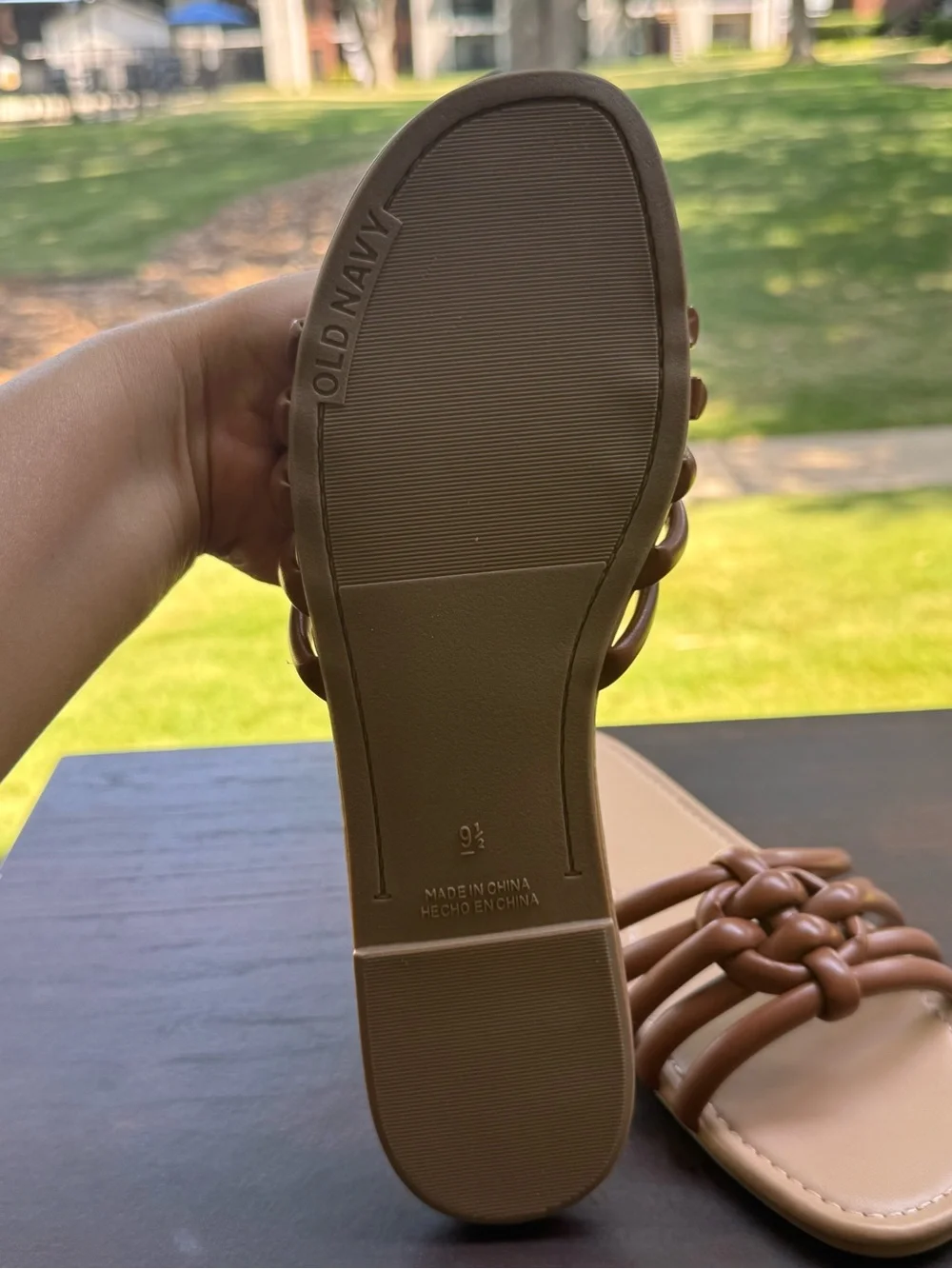 Old Navy Knotted Puff Slide Sandals NWOT Women’s Size 9.5 Brown